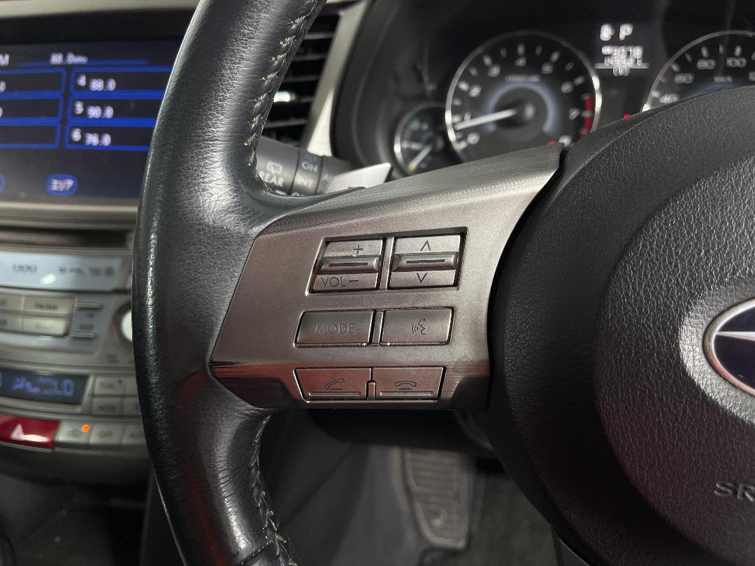 Photo '27' of Subaru Legacy