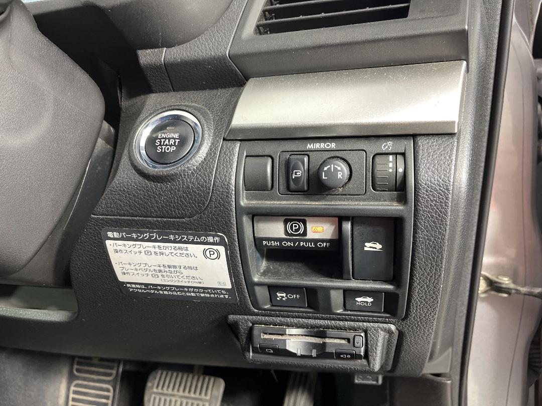 Photo '26' of Subaru Legacy