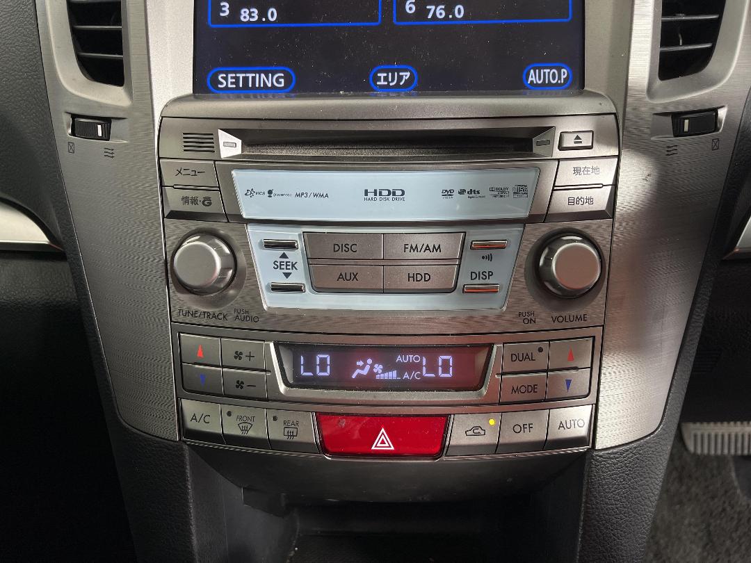 Photo '30' of Subaru Legacy