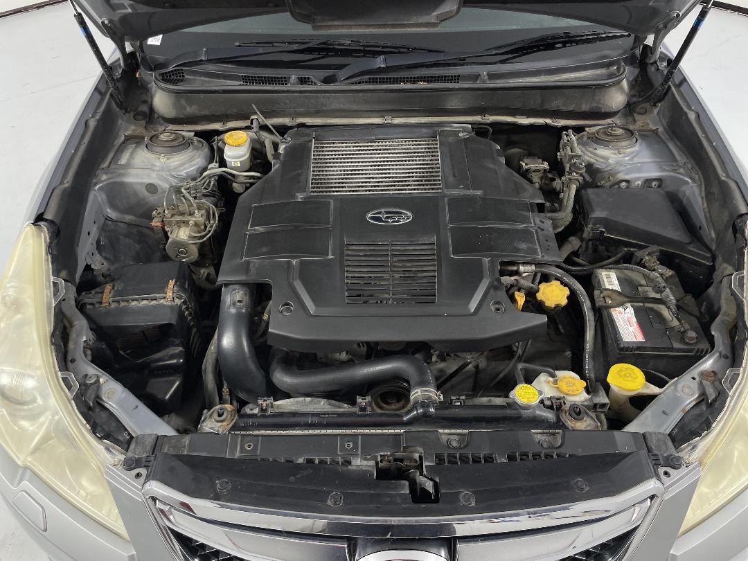 Photo '13' of Subaru Legacy