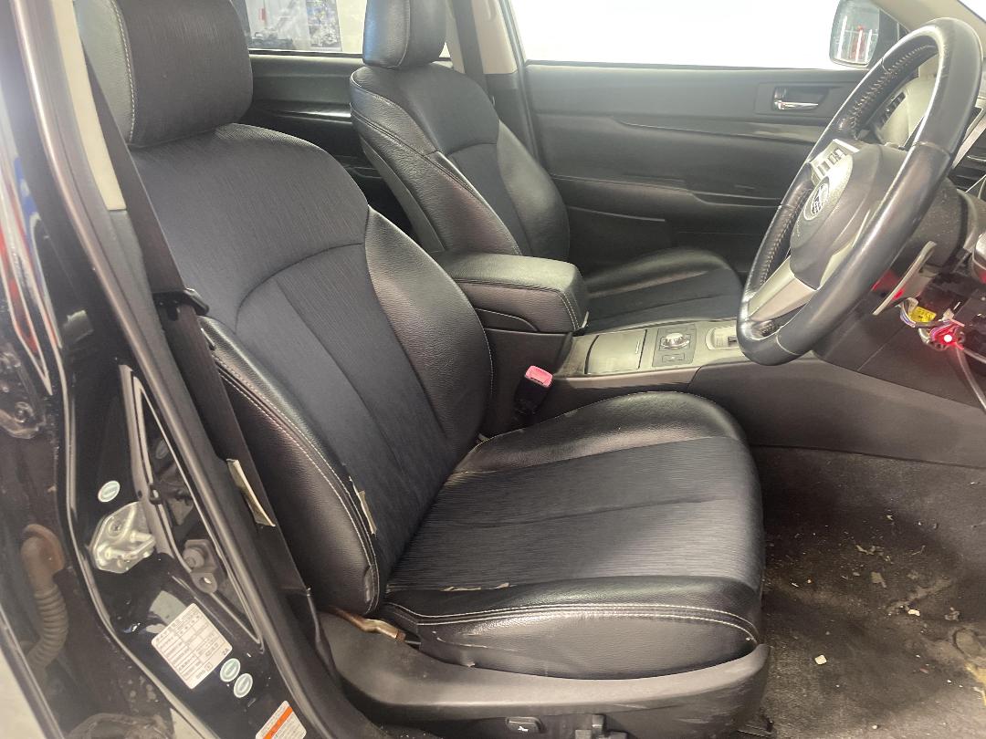 Photo '14' of Subaru Legacy 2.5L-AWD