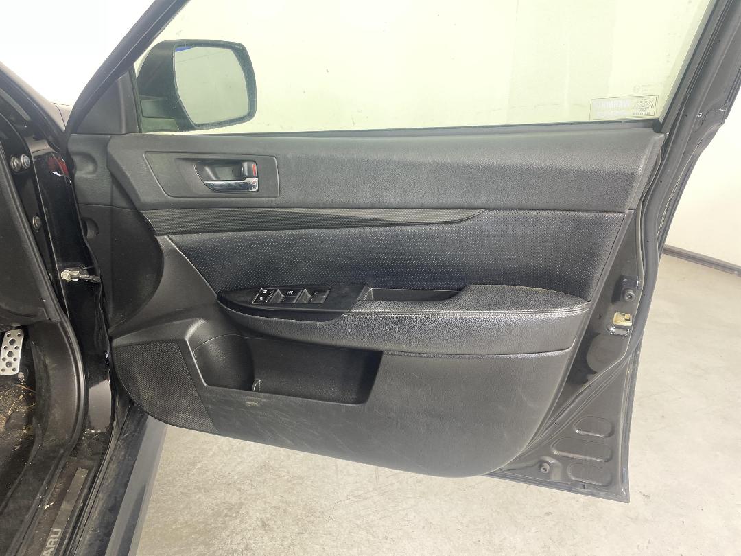 Photo '13' of Subaru Legacy 2.5L-AWD