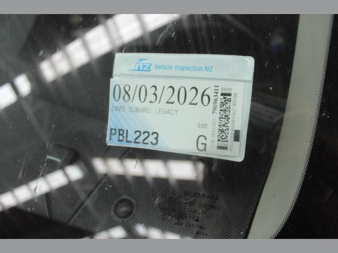 Photo '7' of Subaru Legacy