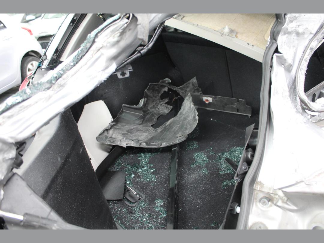 Photo '8' of Subaru Legacy