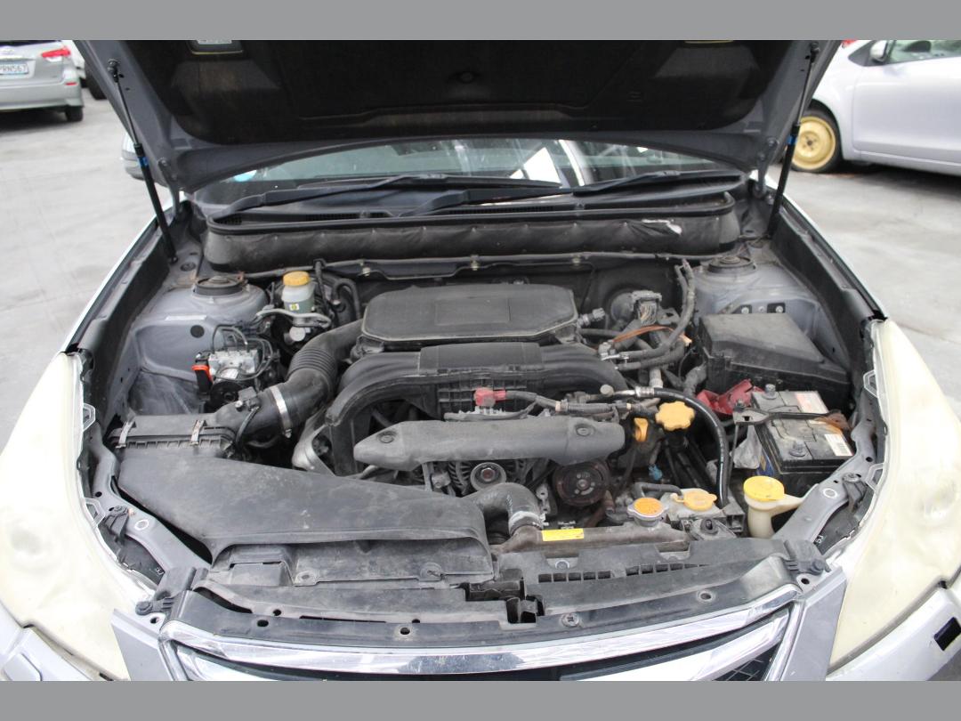 Photo '14' of Subaru Legacy