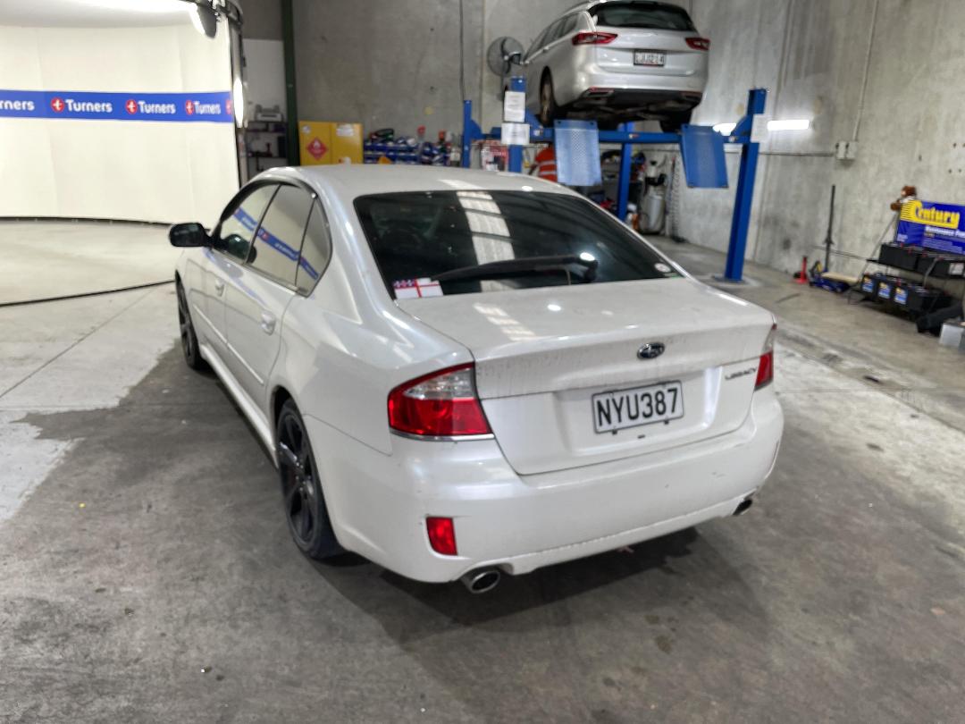 Photo '6' of Subaru Legacy B4