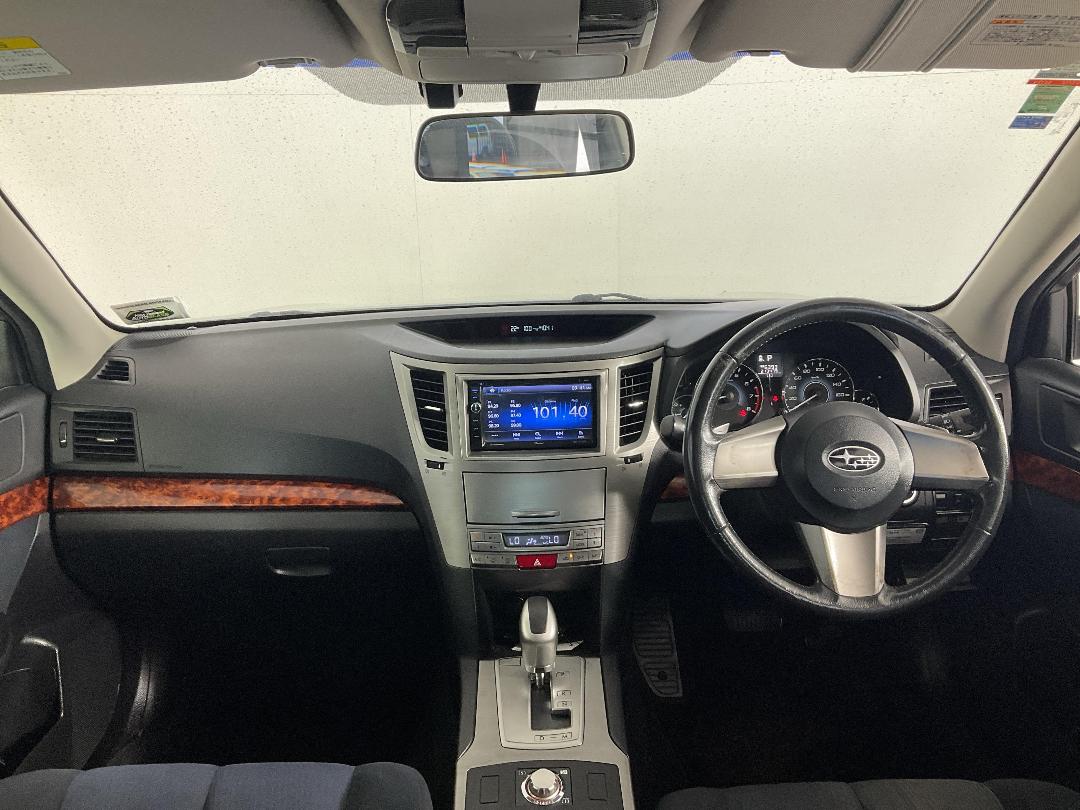 Photo '17' of Subaru Legacy Photo '17' of Subaru Legacy