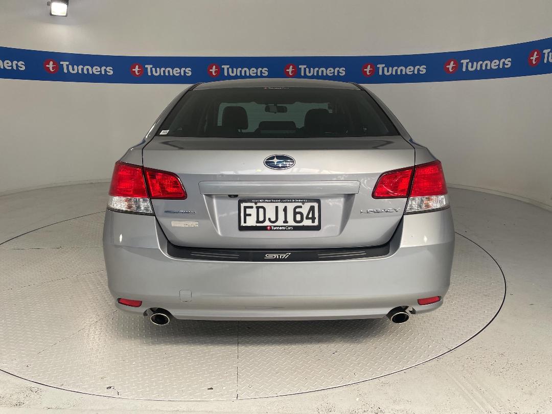 Photo '6' of Subaru Legacy