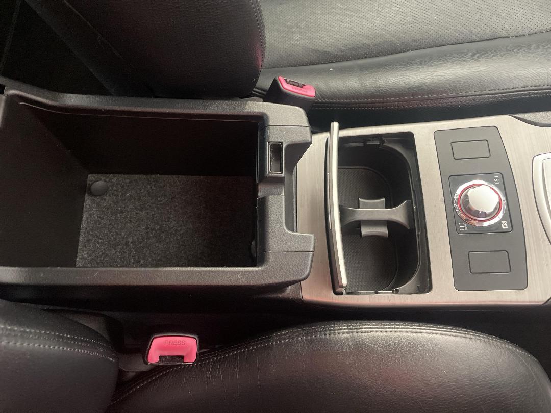 Photo '32' of Subaru Legacy