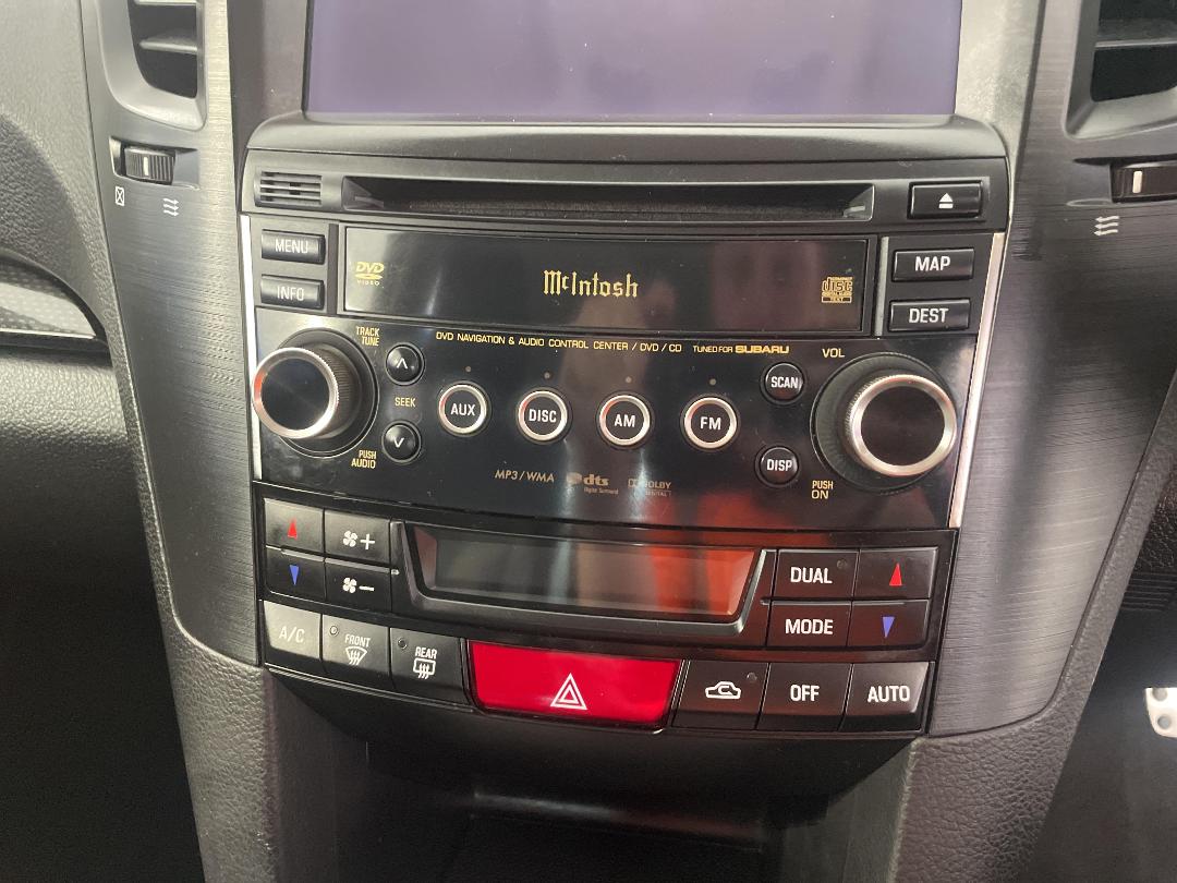 Photo '30' of Subaru Legacy