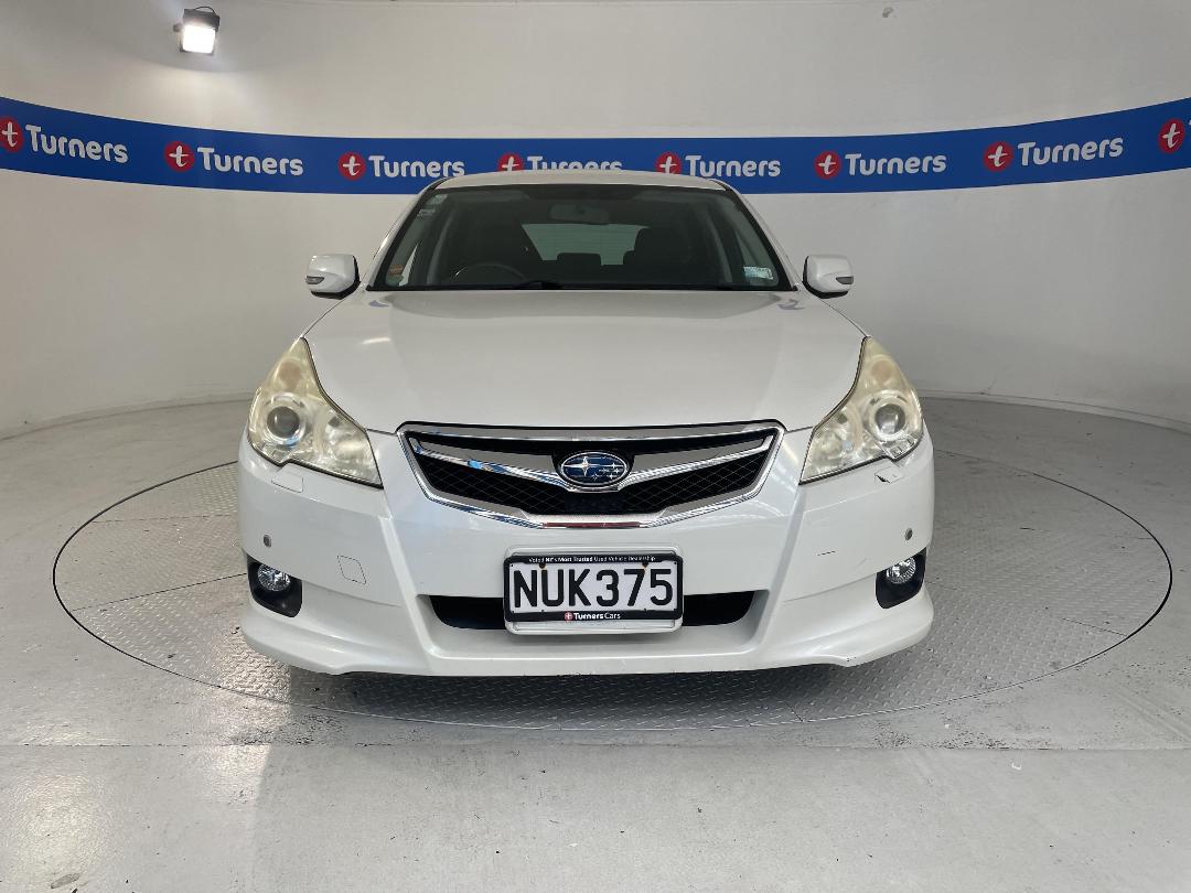 Photo '2' of Subaru Legacy Photo '2' of Subaru Legacy