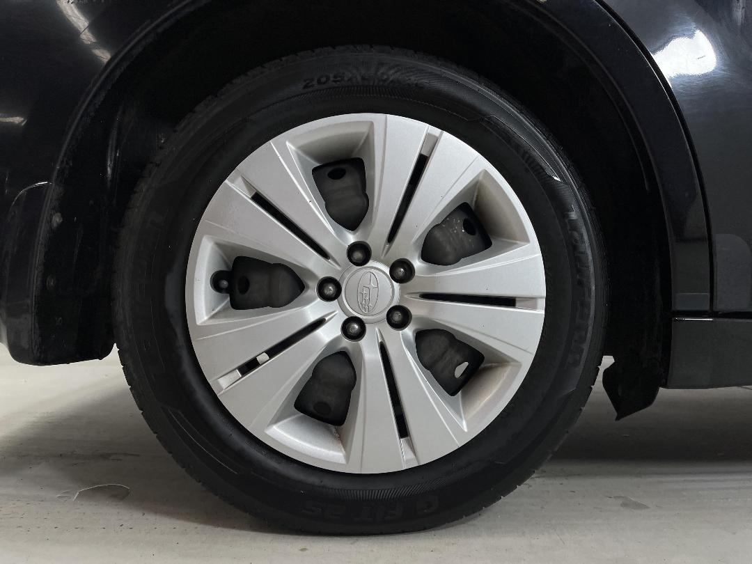 Photo '12' of Subaru Legacy