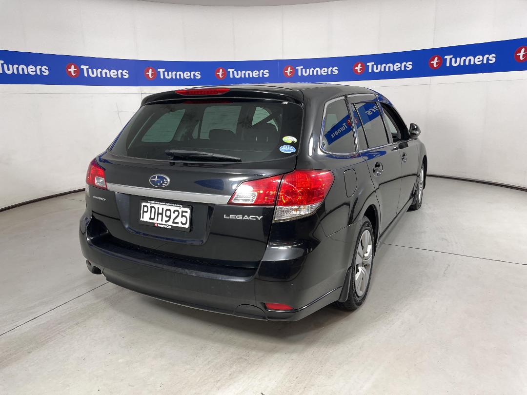 Photo '7' of Subaru Legacy