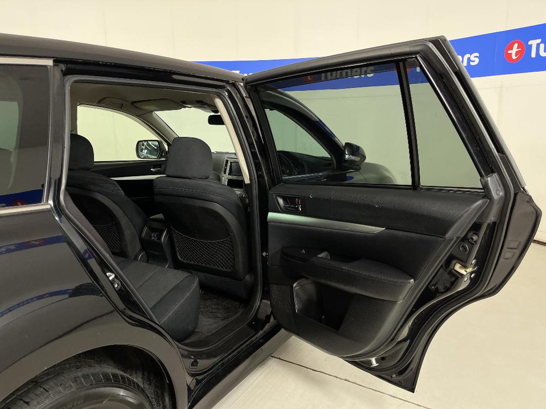 Photo '19' of Subaru Legacy