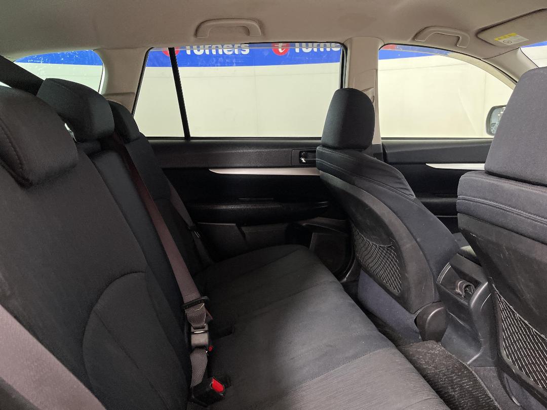 Photo '20' of Subaru Legacy