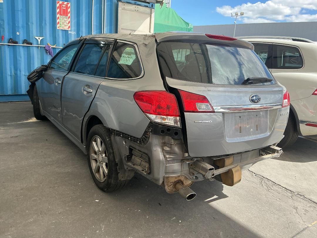 Photo '2' of Subaru Legacy