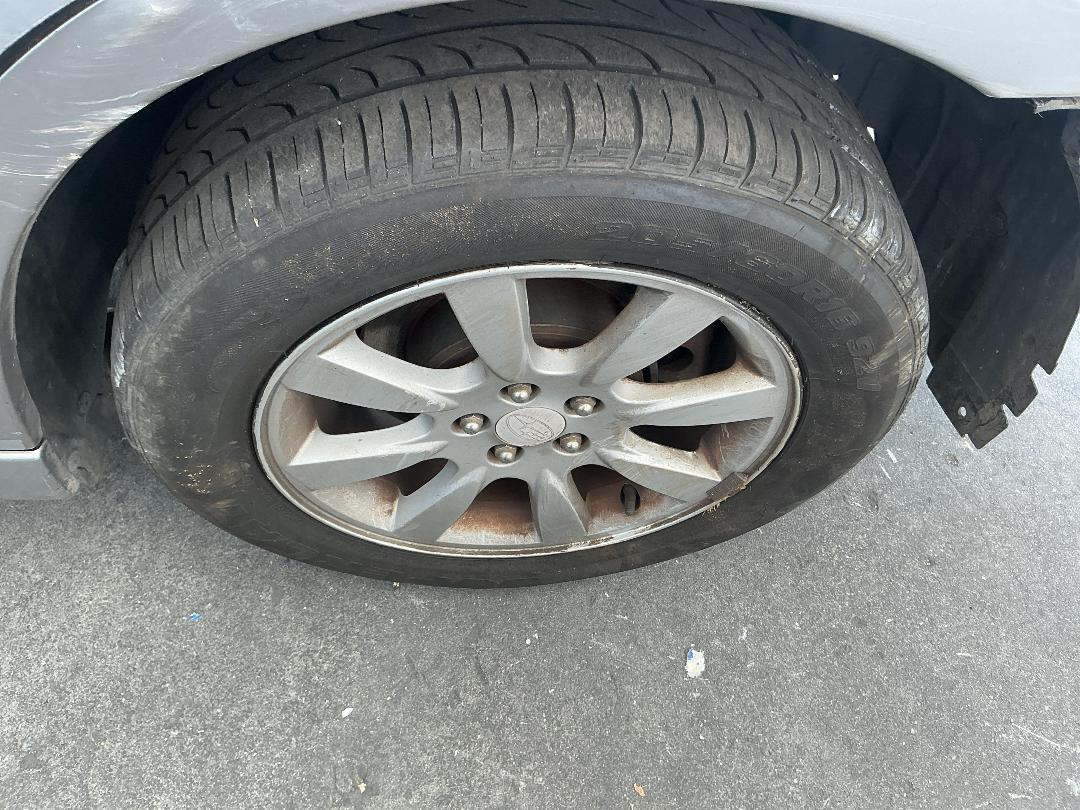 Photo '7' of Subaru Legacy