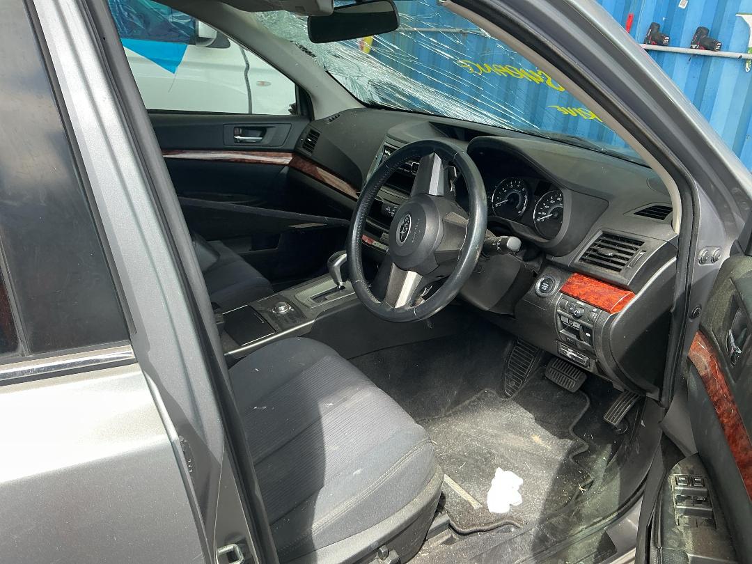 Photo '13' of Subaru Legacy