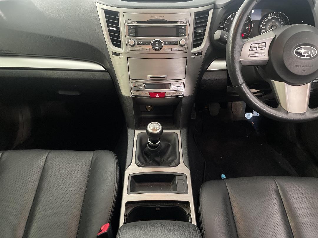 Photo '18' of Subaru Legacy Photo '18' of Subaru Legacy