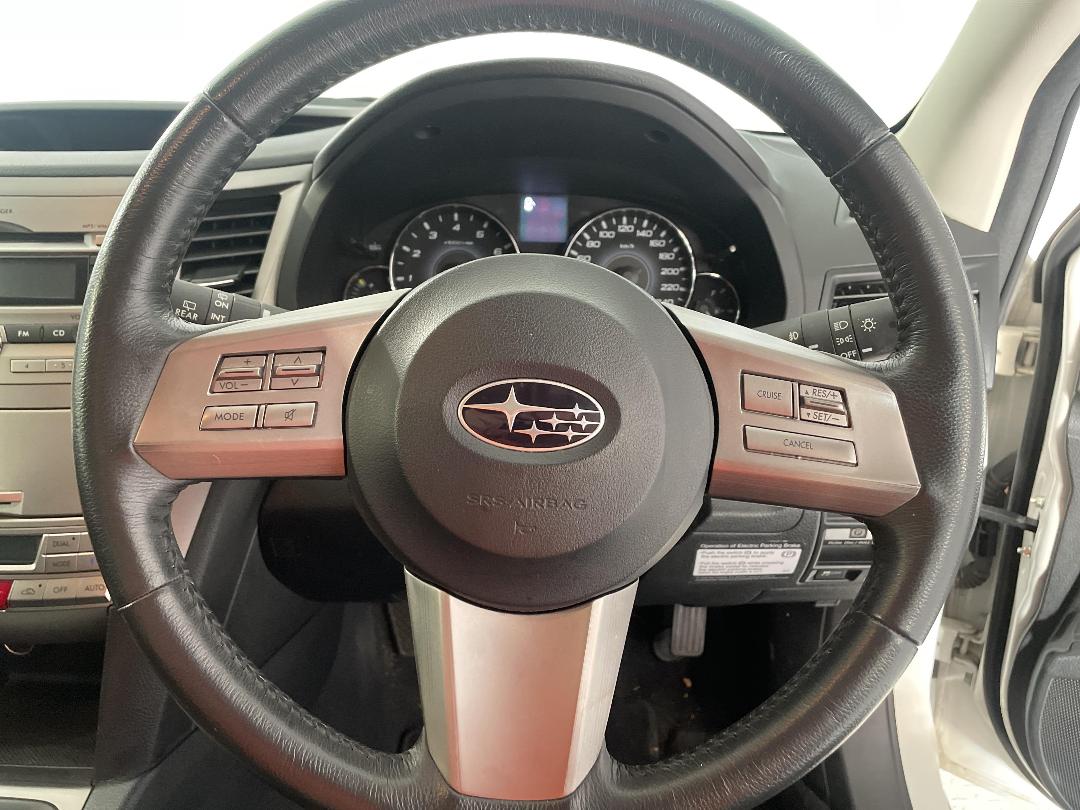 Photo '28' of Subaru Legacy Photo '28' of Subaru Legacy