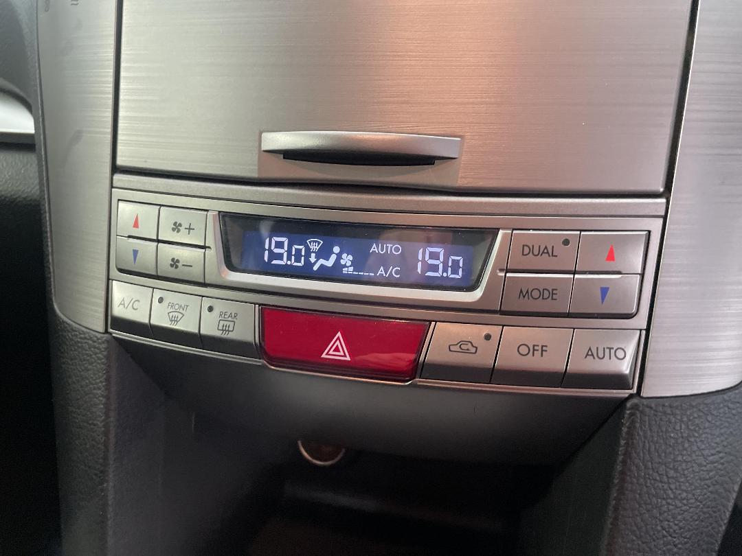 Photo '30' of Subaru Legacy Photo '30' of Subaru Legacy