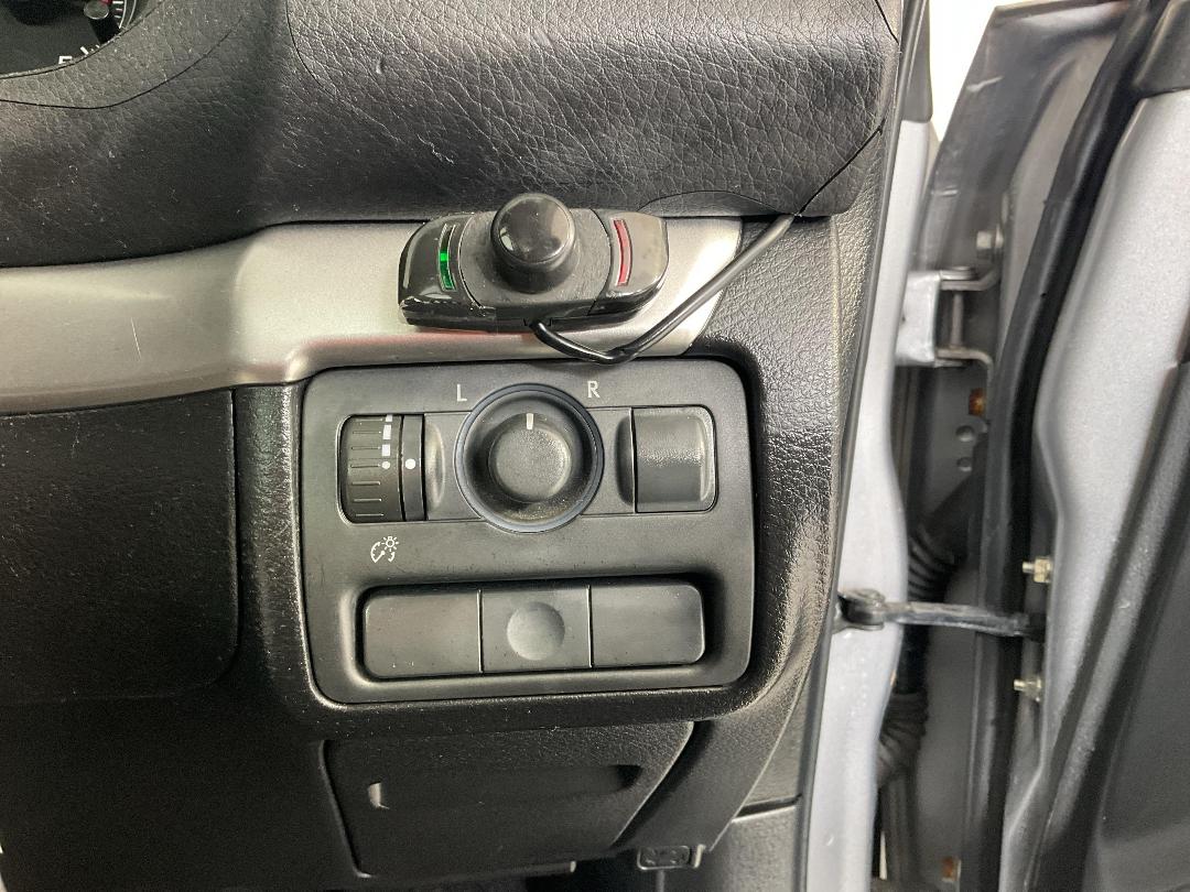 Photo '27' of Subaru Legacy