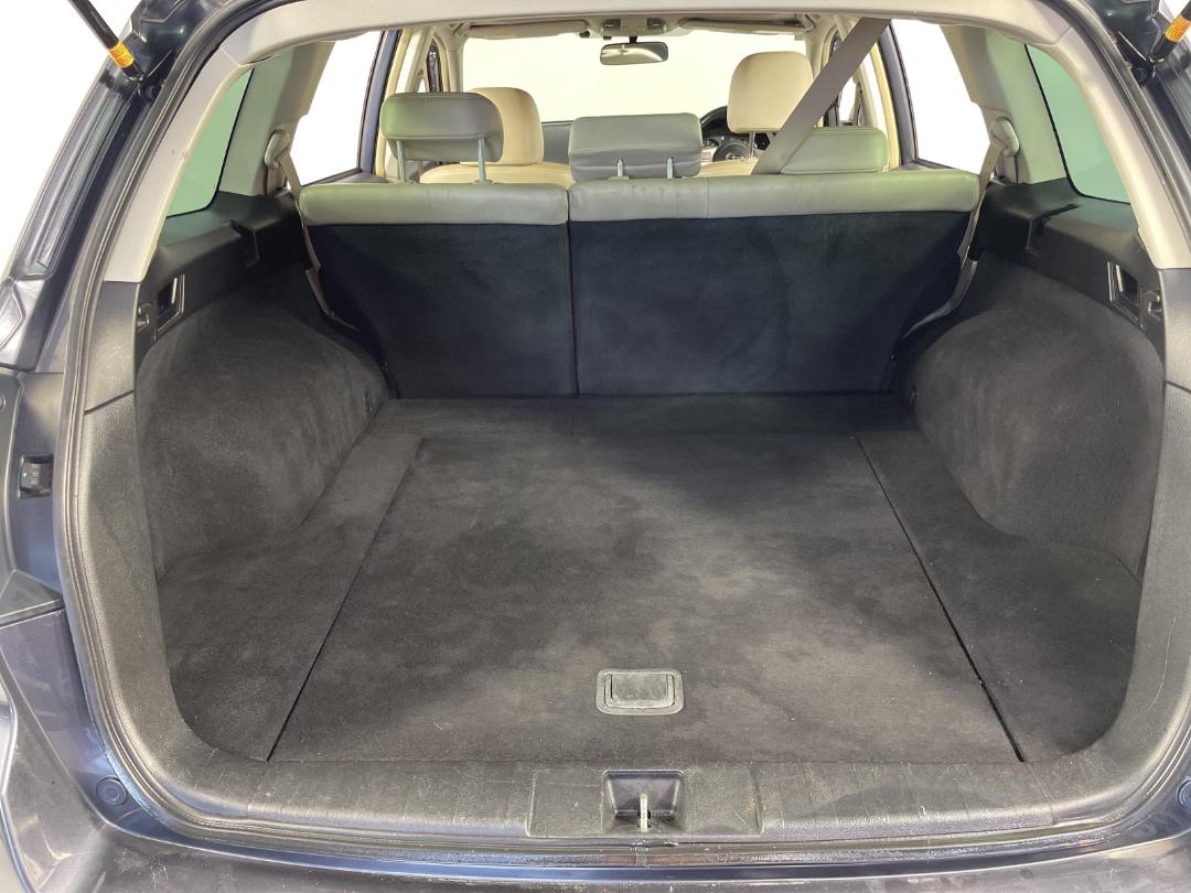 Photo '12' of Subaru Outback Photo '12' of Subaru Outback