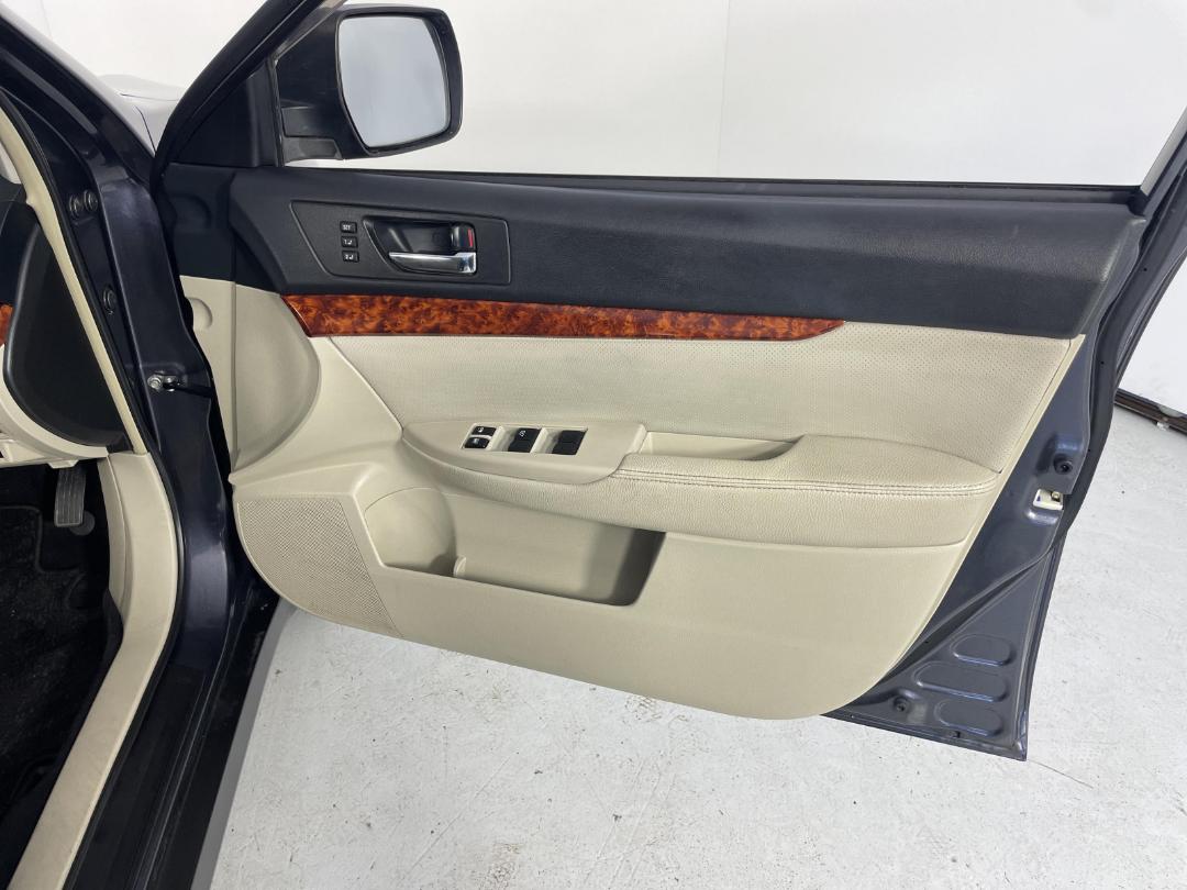 Photo '13' of Subaru Outback Photo '13' of Subaru Outback