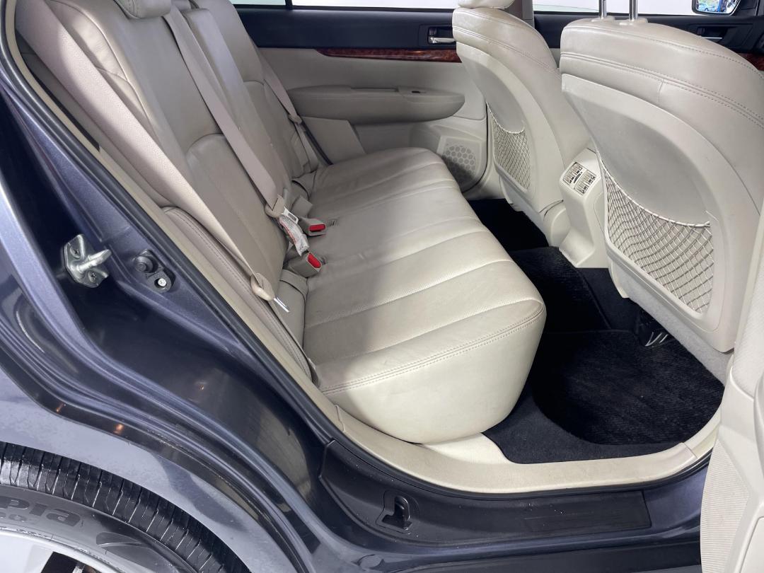 Photo '18' of Subaru Outback Photo '18' of Subaru Outback