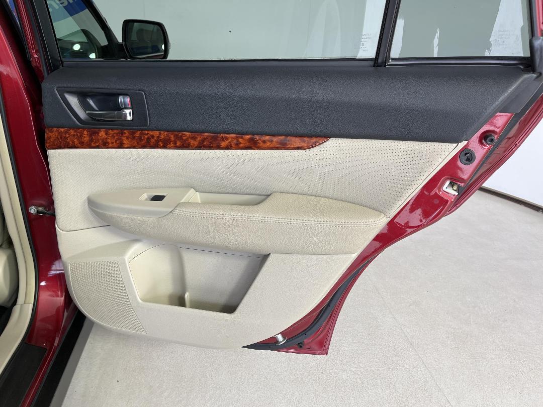 Photo '19' of Subaru Outback