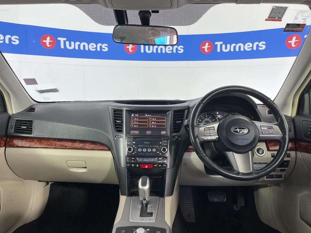 Photo '17' of Subaru Outback