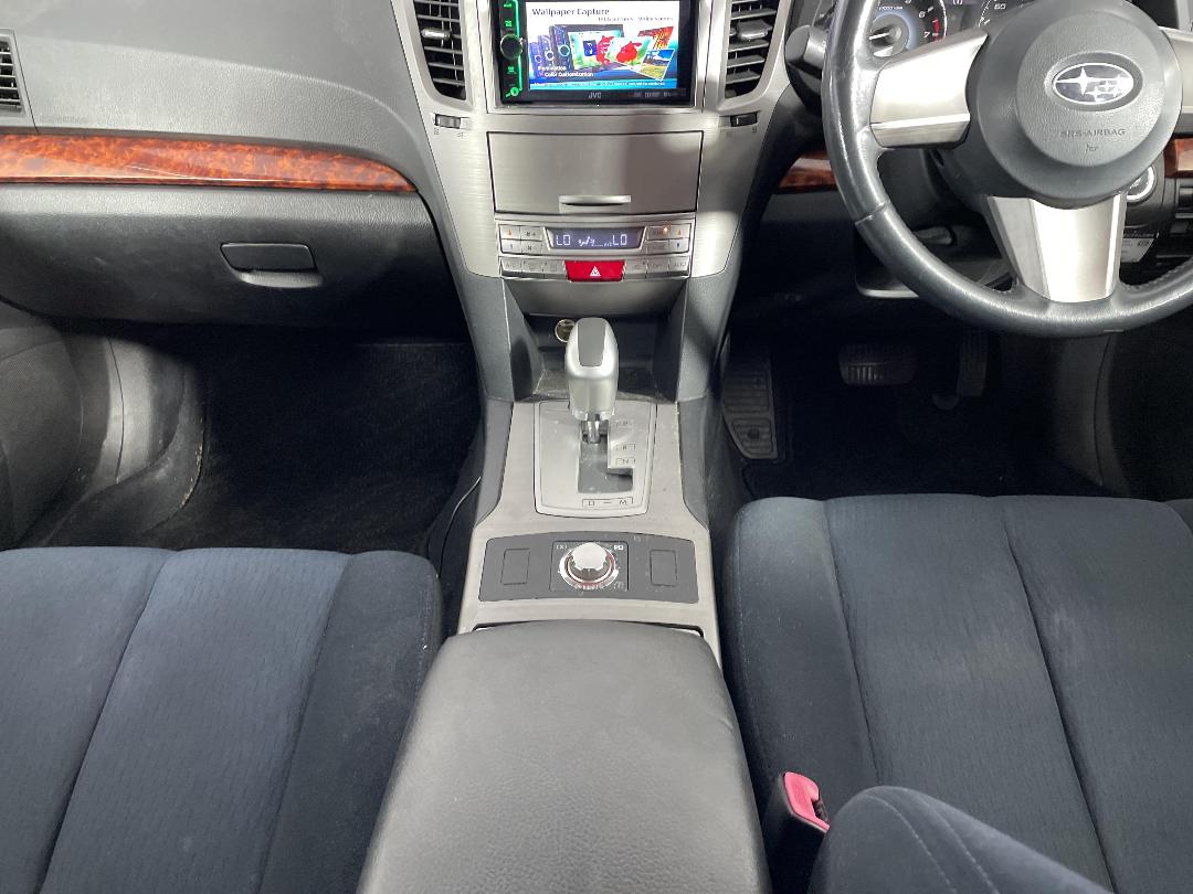 Photo '18' of Subaru Outback