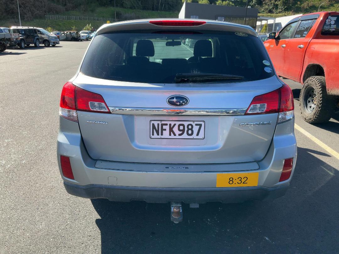 Photo '6' of Subaru Outback