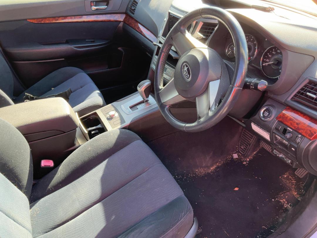 Photo '16' of Subaru Outback