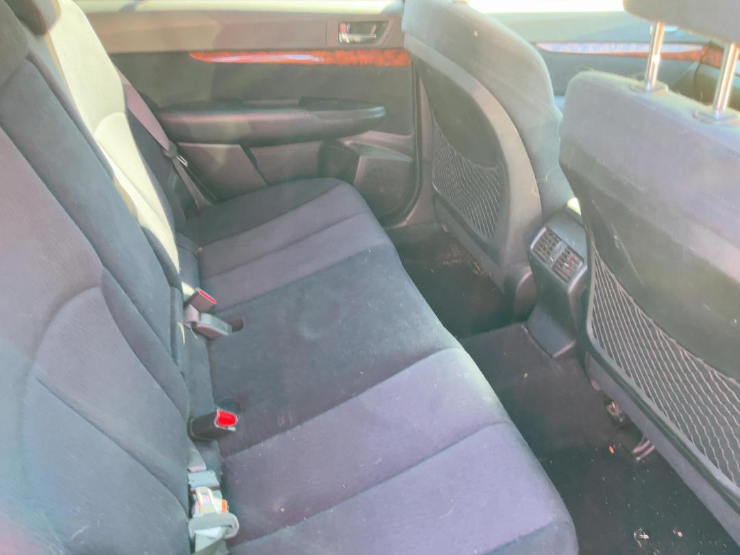 Photo '19' of Subaru Outback