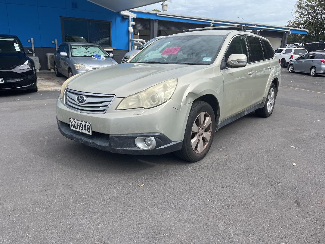 Photo '2' of Subaru Outback