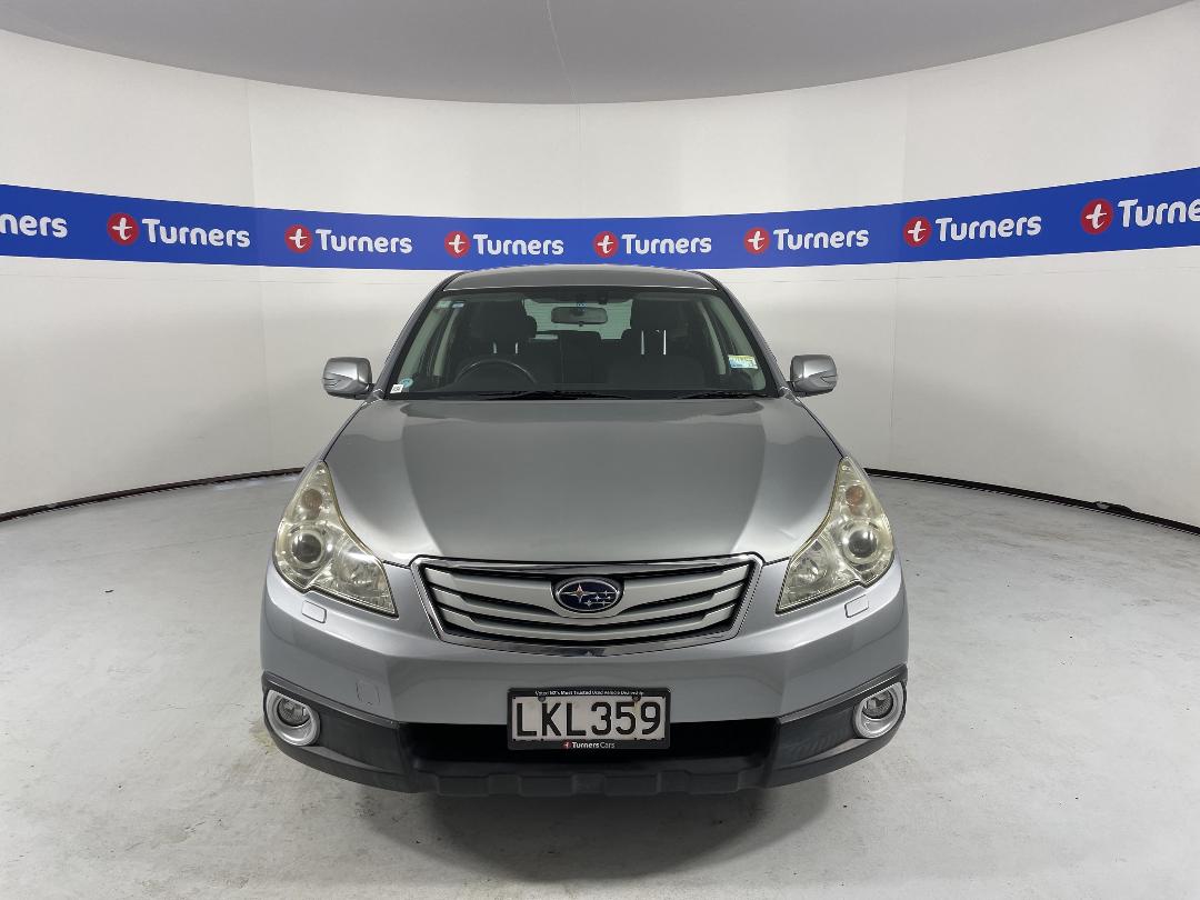 Photo '2' of Subaru Outback