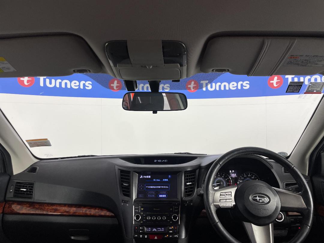 Photo '17' of Subaru Outback