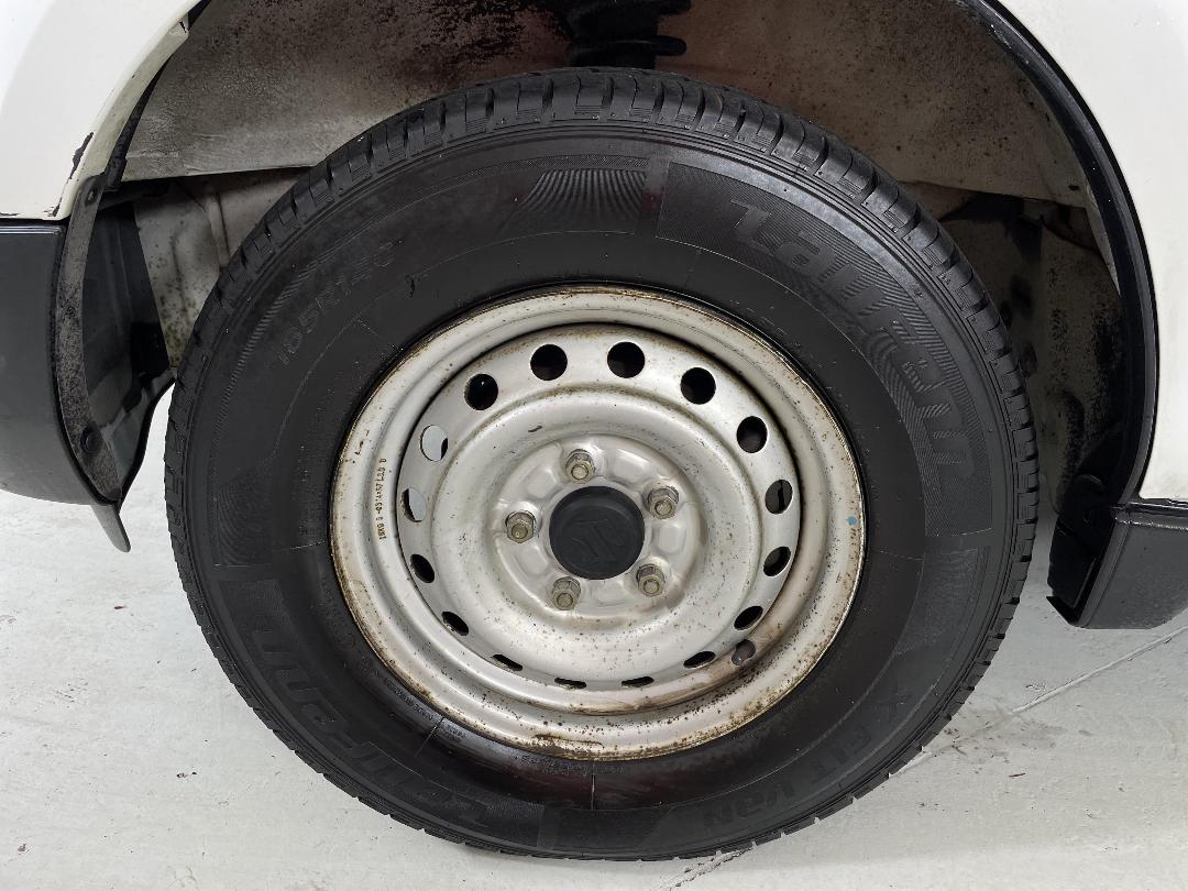 Photo '10' of Suzuki APV Photo '10' of Suzuki APV