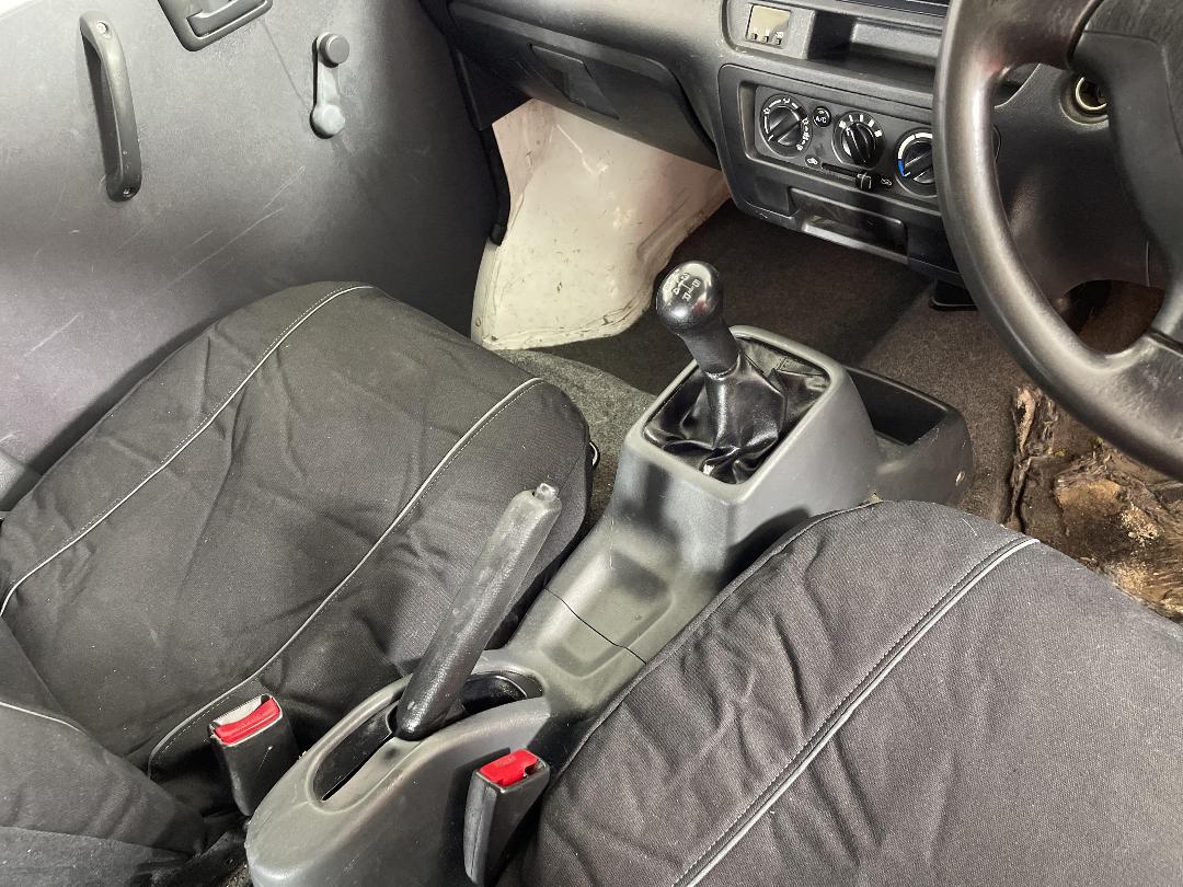 Photo '18' of Suzuki APV Photo '18' of Suzuki APV