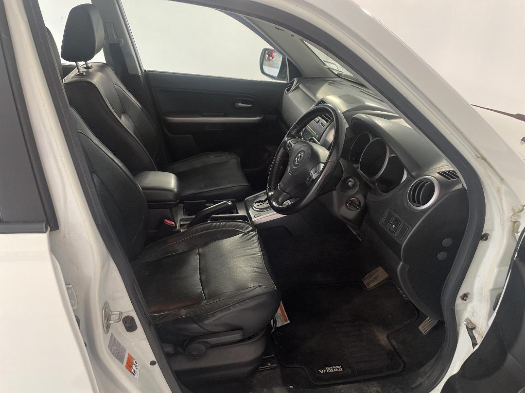 Photo '16' of Suzuki Grand Vitara