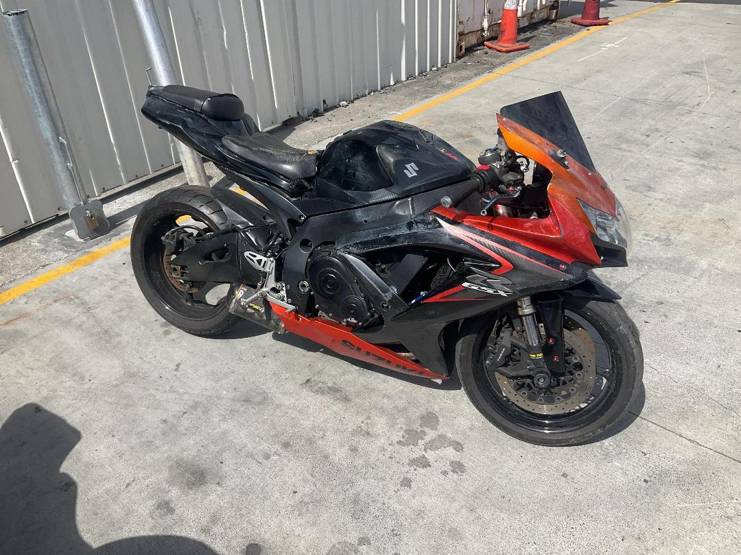 Photo '2' of Suzuki GSX-R750 no submodel