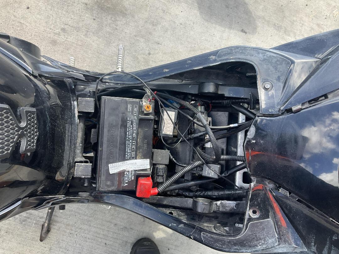 Photo '16' of Suzuki GSX-R750 no submodel