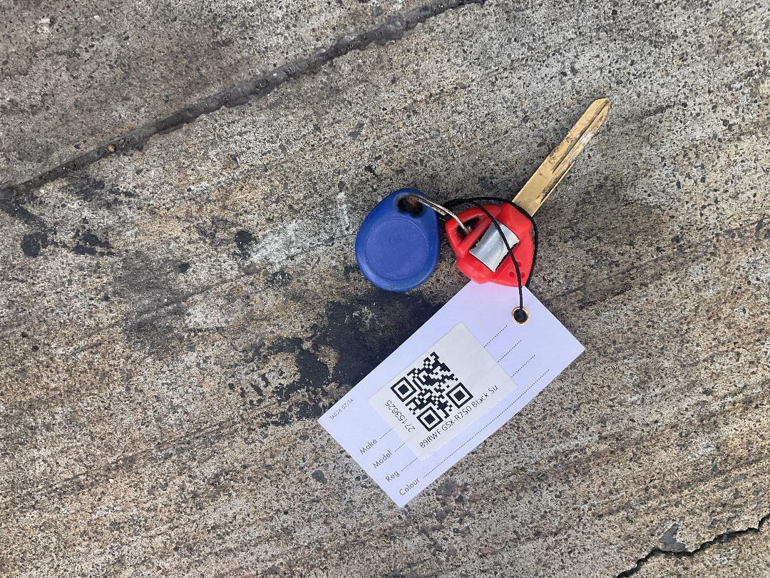 Photo '9' of Suzuki GSX-R750 no submodel