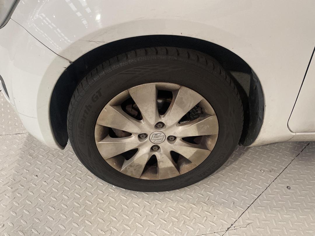 Photo '10' of Suzuki Splash