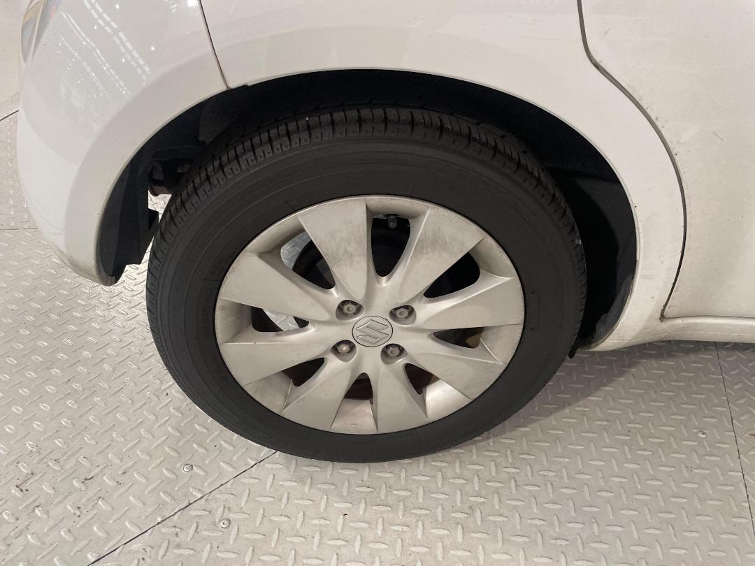 Photo '12' of Suzuki Splash