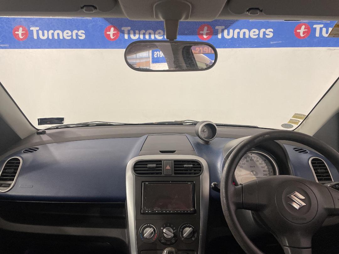 Photo '17' of Suzuki Splash