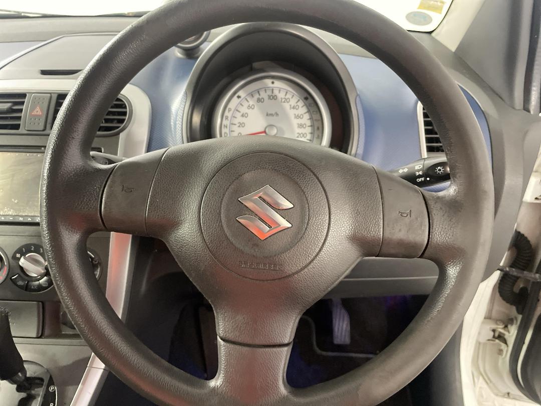 Photo '25' of Suzuki Splash