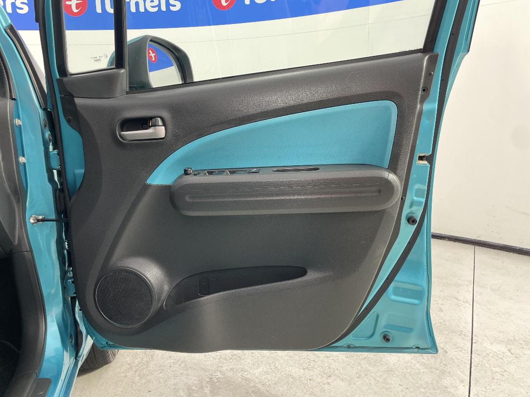 Photo '15' of Suzuki Splash