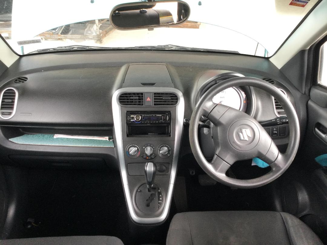 Photo '17' of Suzuki Splash Photo '17' of Suzuki Splash